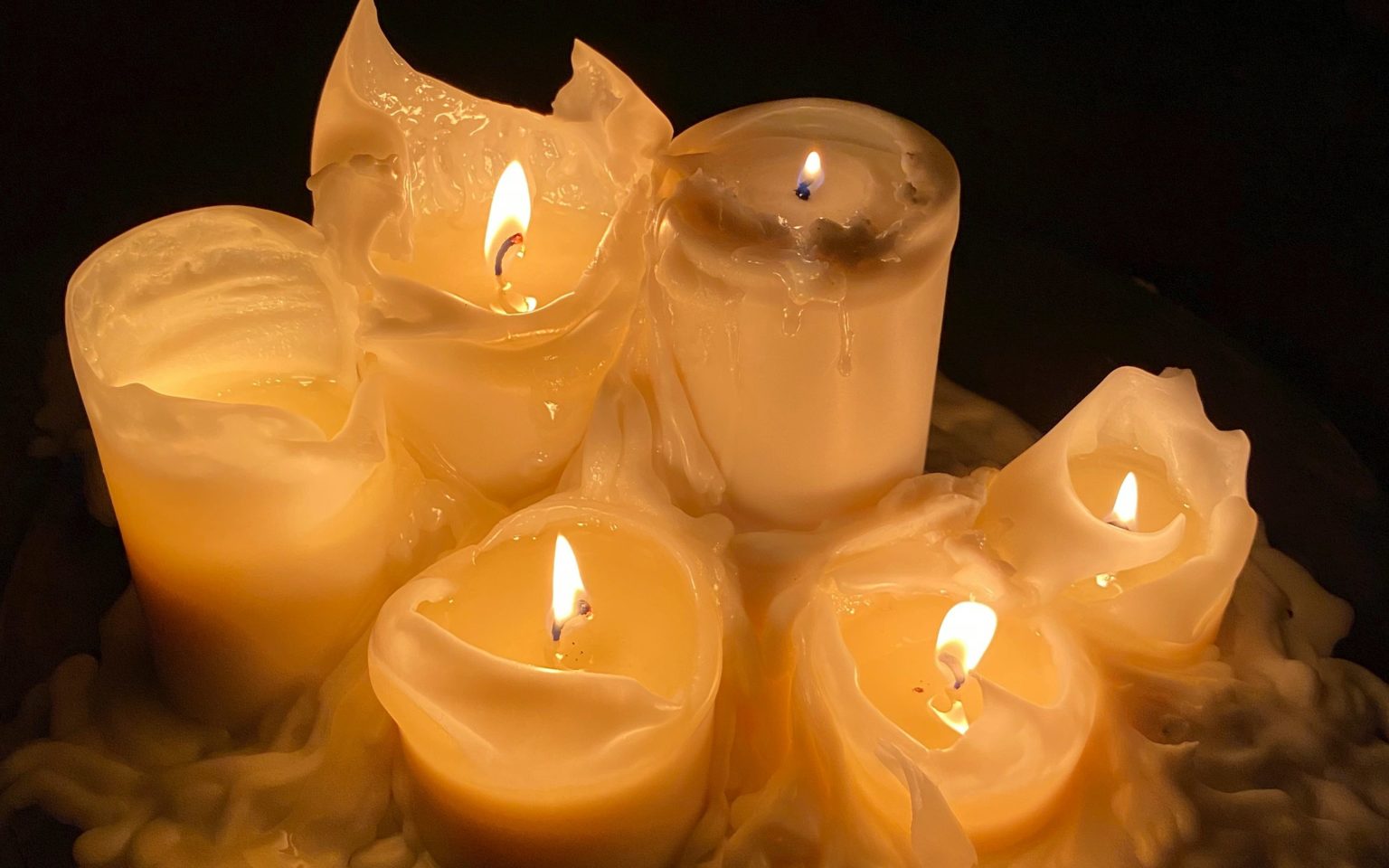 How to Remove Candle Wax Stains from Clothes, Carpet, and Fabric The